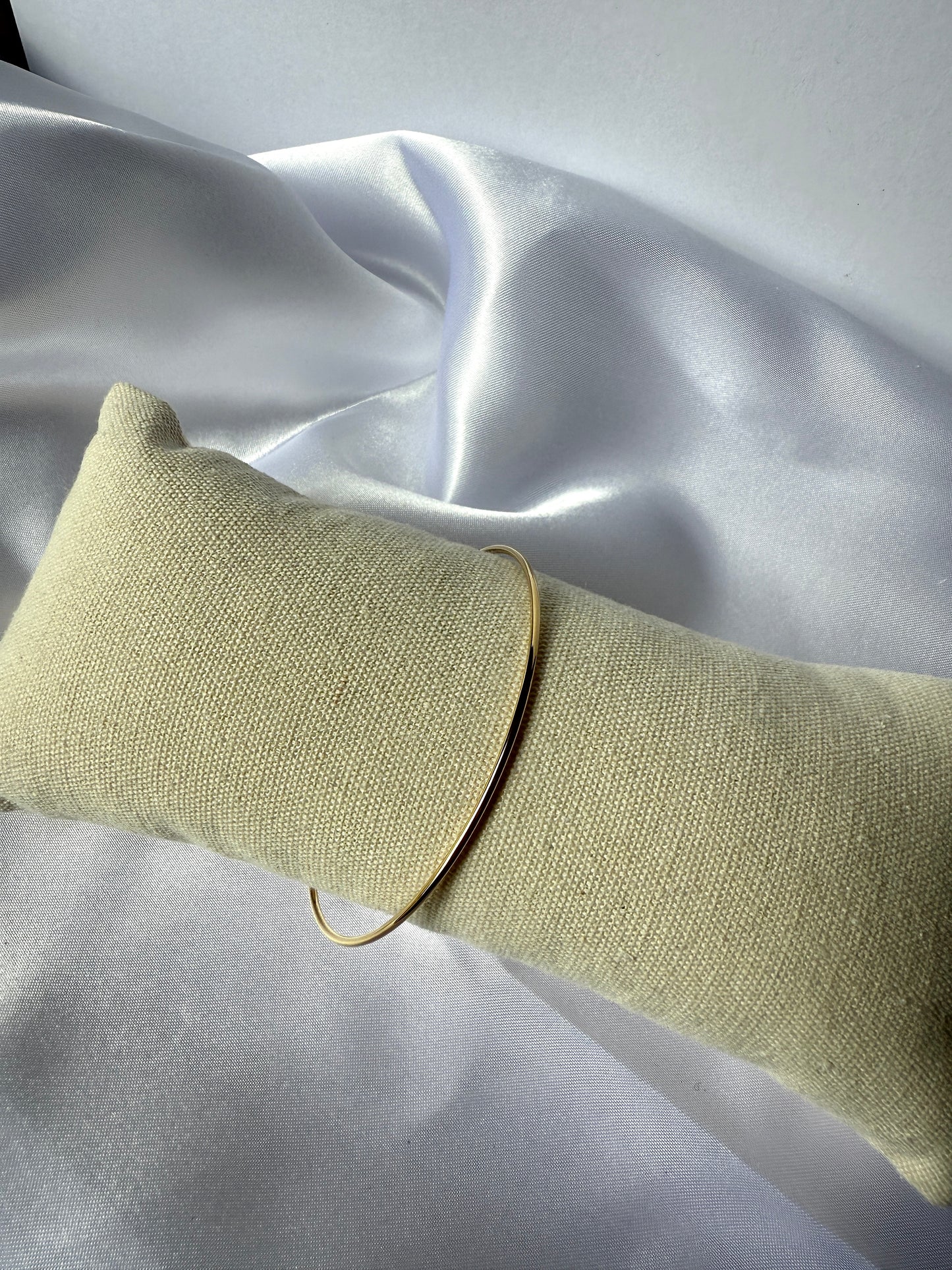 Bracelet Minimaliste Élancé